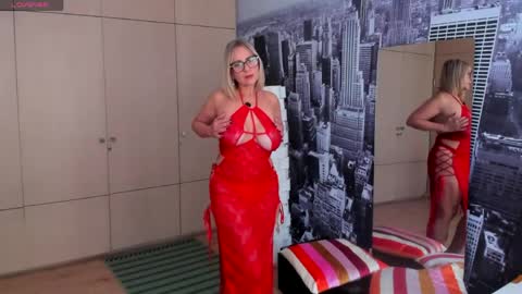 JANE TURNER MILF online show from May 9, 1:13 pm