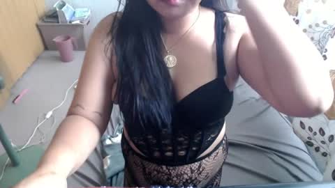 janicaslut_18 online show from August 8, 8:22 am