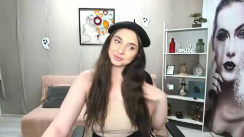 JaquelinLaurent online show from November 11, 10:40 pm