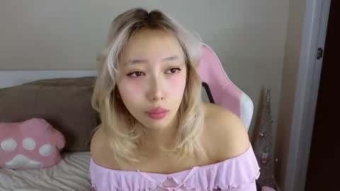 Jasmine online show from February 19, 7:46 pm