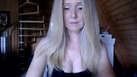 Jasmiiinfox online show from June 12, 5:43 pm
