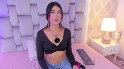 Snapshot of jasmine55__ chatting on September 24, 7:24 pm Jasmine online show from September 24, 7:24 pm