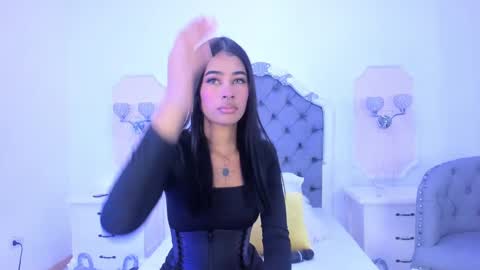 Snapshot of jasmine55__ chatting on December 17, 9:38 pm Jasmine online show from December 17, 9:38 pm