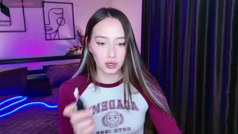 Jasmine online show from February 6, 10:18 am