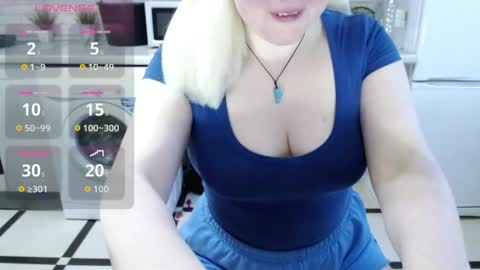 jassyjassypaw online show from April 11, 4:51 am