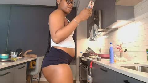 Naomiruty online show from April 22, 2:19 am