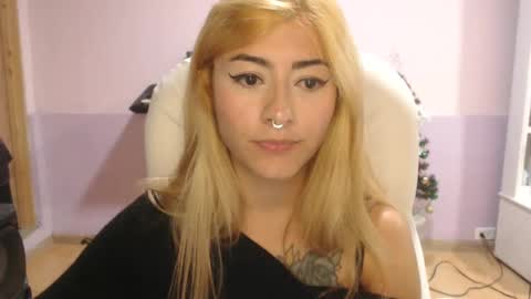 Jean online show from February 22, 11:21 pm