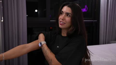 Snapshot of jeangreybianca chatting on October 7, 8:02 pm Bianca online show from October 7, 8:02 pm