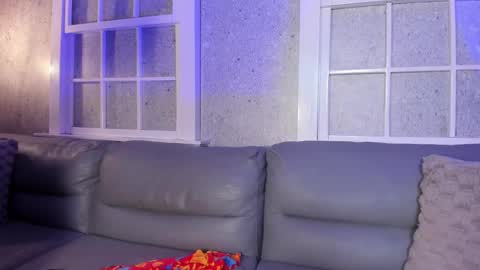 Jen  online show from February 5, 11:57 am