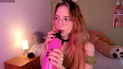 Jelly  online show from April 29, 2:15 am