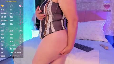 jenifer_cruz online show from February 6, 7:12 am