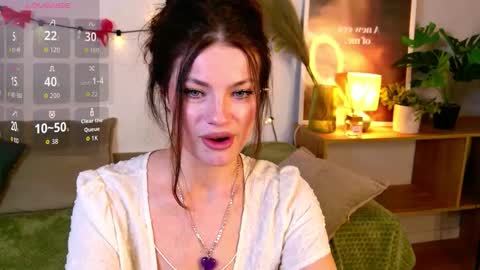 Elli online show from March 6, 8:59 pm