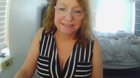 jenna197069 online show from January 5, 6:56 pm