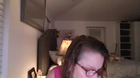 jenna197069 online show from December 21, 6:09 am