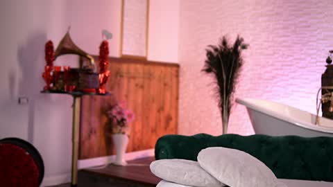 jenna_day online show from April 16, 7:08 am