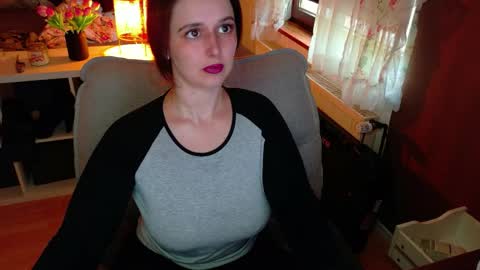 jennasxy19 online show from April 21, 12:01 pm