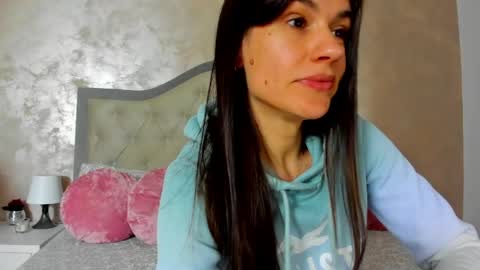 JennaMyers online show from April 21, 7:10 pm