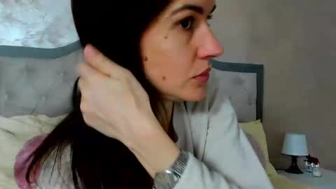 JennaMyers online show from April 27, 7:00 pm