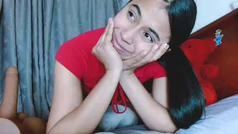 jenner_lena online show from August 6, 7:15 am