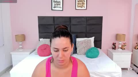 jenner_madison online show from November 14, 11:32 am