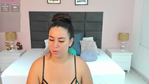 jenner_madison online show from November 28, 12:52 pm