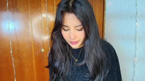 Jenner online show from December 9, 4:23 am