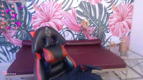 Jenny online show from June 12, 2:03 pm