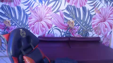 Jenny online show from June 18, 1:05 pm