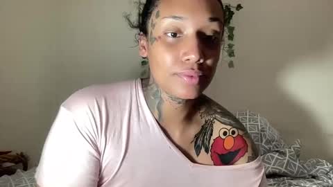 Snapshot of jenni_cash chatting on September 29, 6:51 am Mistress Jenni online show from September 29, 6:51 am
