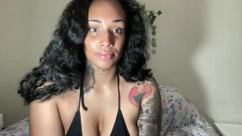 Snapshot of jenni_cash chatting on September 15, 11:23 pm Mistress Jenni online show from September 15, 11:23 pm