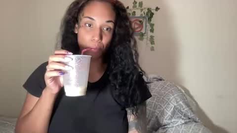 Snapshot of jenni_cash chatting on October 17, 6:05 am Mistress Jenni online show from October 17, 6:05 am