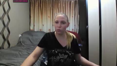 JenniDeep online show from February 25, 8:18 pm