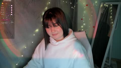Snapshot of jennie_berry chatting on February 4, 7:22 pm Jennie online show from February 4, 7:22 pm