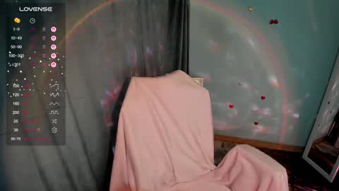 Snapshot of jennie_berry chatting on October 12, 12:13 am Jennie online show from October 12, 12:13 am