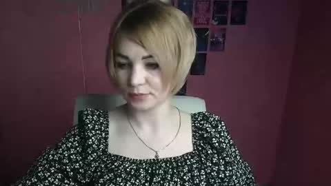 Jennifer online show from April 27, 5:48 am