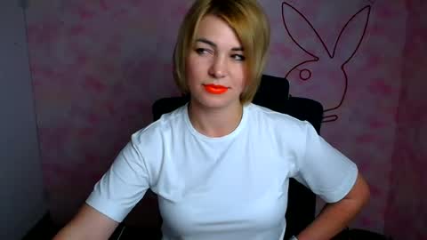 Jennifer online show from July 7, 11:46 am