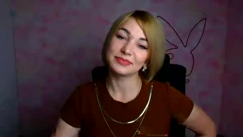 Jennifer online show from July 5, 12:00 pm