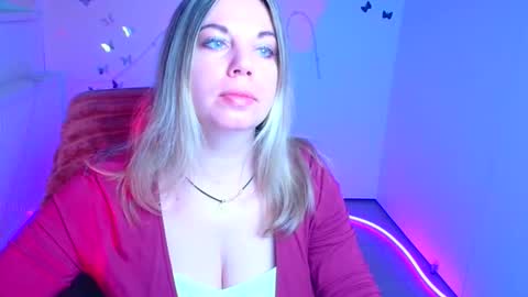 Jennifer online show from April 26, 6:00 am