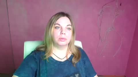 Jennifer online show from October 10, 7:57 am