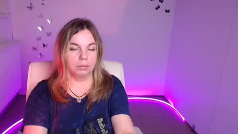 Jennifer online show from October 8, 6:12 pm