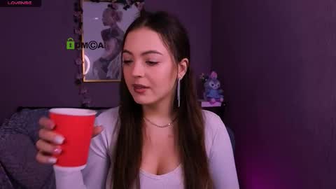 jennifer_sheil online show from February 7, 11:14 am