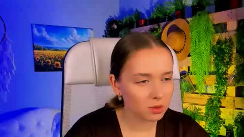 Snapshot of jennifergraces chatting on October 14, 3:14 pm Jennifer online show from October 14, 3:14 pm