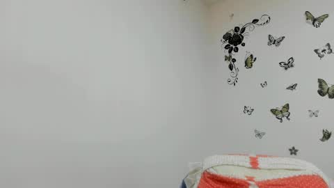 jenniferloveyou online show from April 24, 9:39 pm