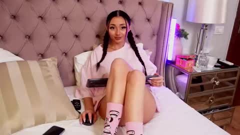 JenniferLovveX online show from March 21, 6:29 am