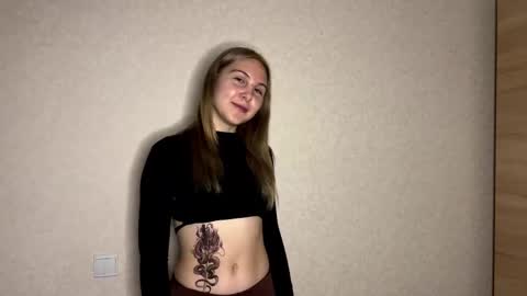 Emilia online show from October 8, 3:16 pm