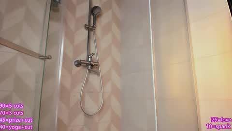 Jenny  online show from December 18, 8:46 pm