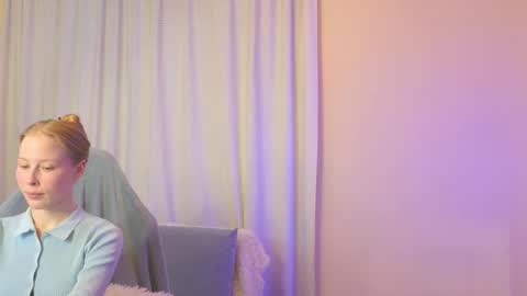 Snapshot of jenny_angelok chatting on October 20, 11:02 am Next broadcast on December 05 subject to change online show from October 20, 11:02 am