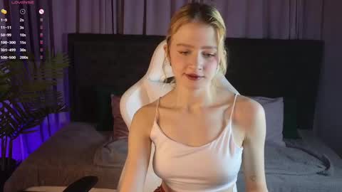 jenny_bunny_ online show from March 7, 1:31 am