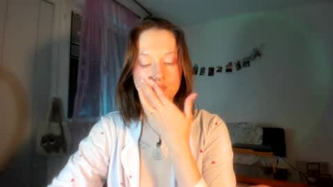 Jennifer Jenny Darling   online show from April 20, 7:28 pm