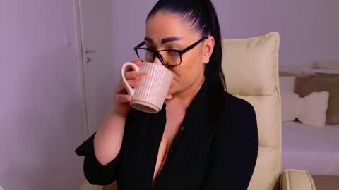 JENNY online show from November 18, 4:13 am